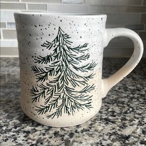 NWOT: Speckled Large Mug with Green Tree Design NEW